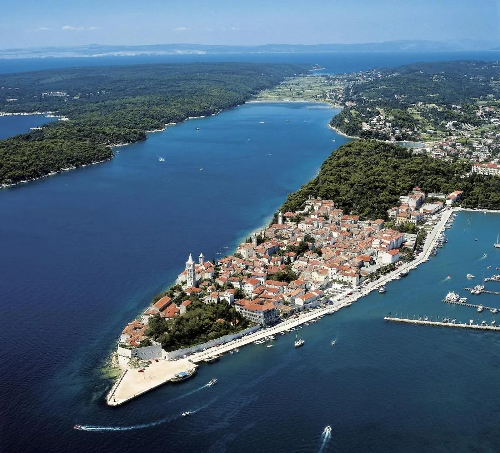 Apartment In Supetarska Draga With Sea View, Balcony, Air Conditioning, Wifi 3321-1 Croatia