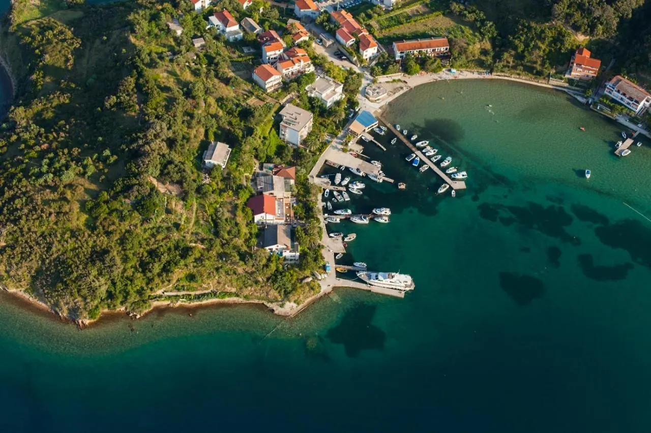 Apartment In Supetarska Draga With Sea View, Balcony, Air Conditioning, Wifi 3321-1